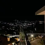 The Dolphin - Big With View In With Pool Rapallo