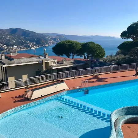 The Dolphin - Big With View In With Pool Daire Rapallo