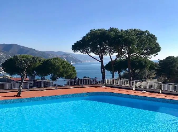 The Dolphin - Big With View In With Pool Apartman